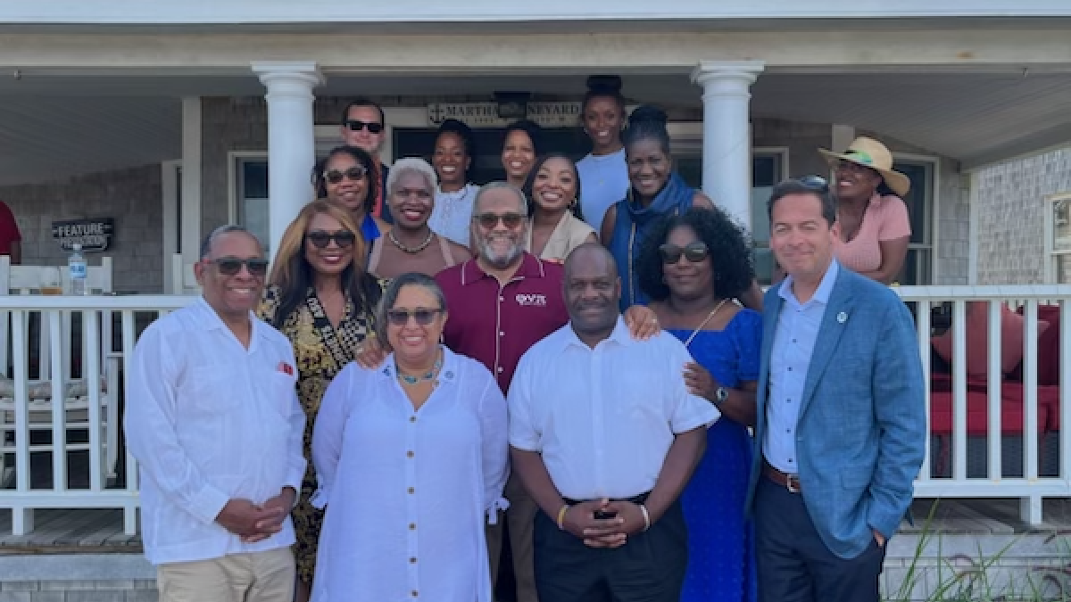 Carter Hosts Mental Health Discussion