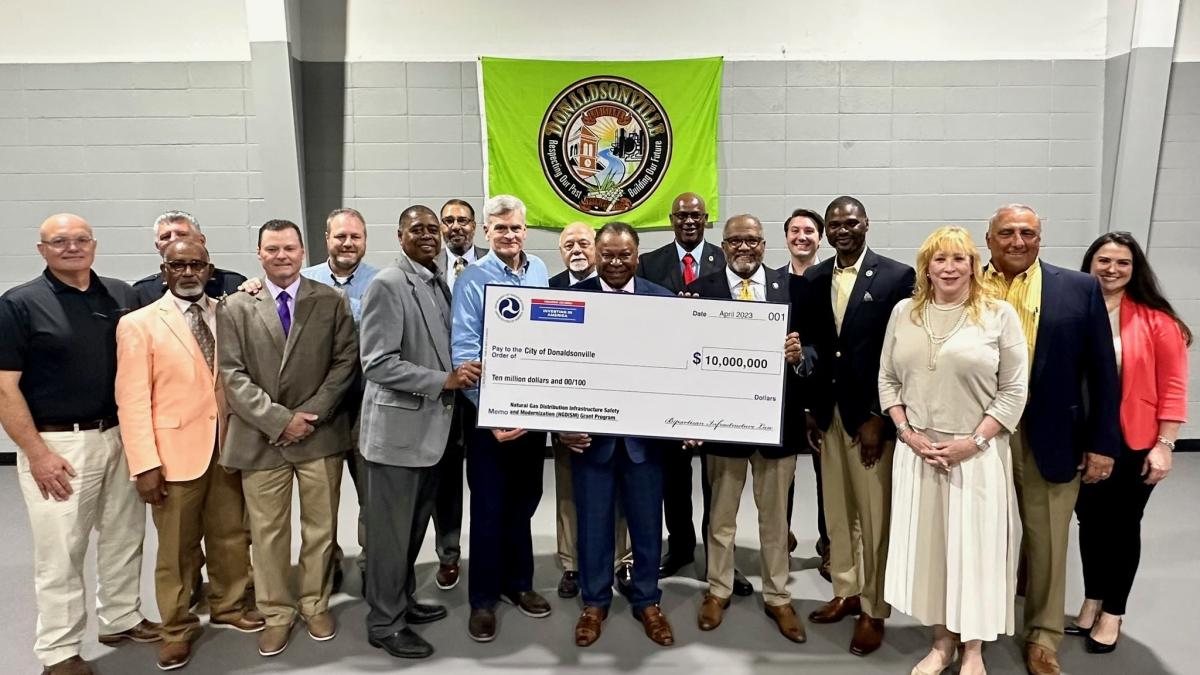 Rep. Carter Hosts PHMSA Deputy Administrator Brown in Louisiana